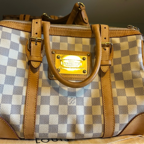 Unlisted LV - Picture 2 of 8